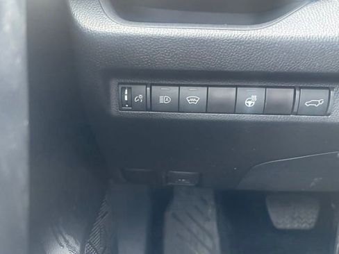 Used 2023 Toyota RAV4 XLE Premium FWD image 18