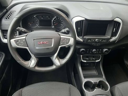 Used 2023 GMC Terrain SLE w/ Driver Convenience Package AWD/4WD image 2