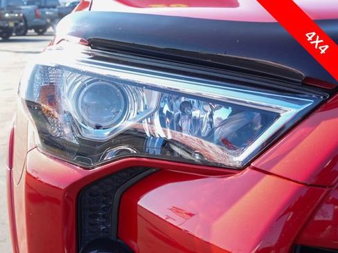 Used 2020 Toyota 4Runner SR5 image 6
