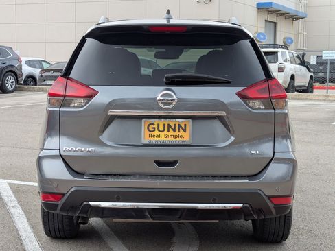 Used 2020 Nissan Rogue SL image 5