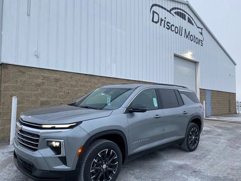 New 2026 Chevrolet Traverse LT image 2