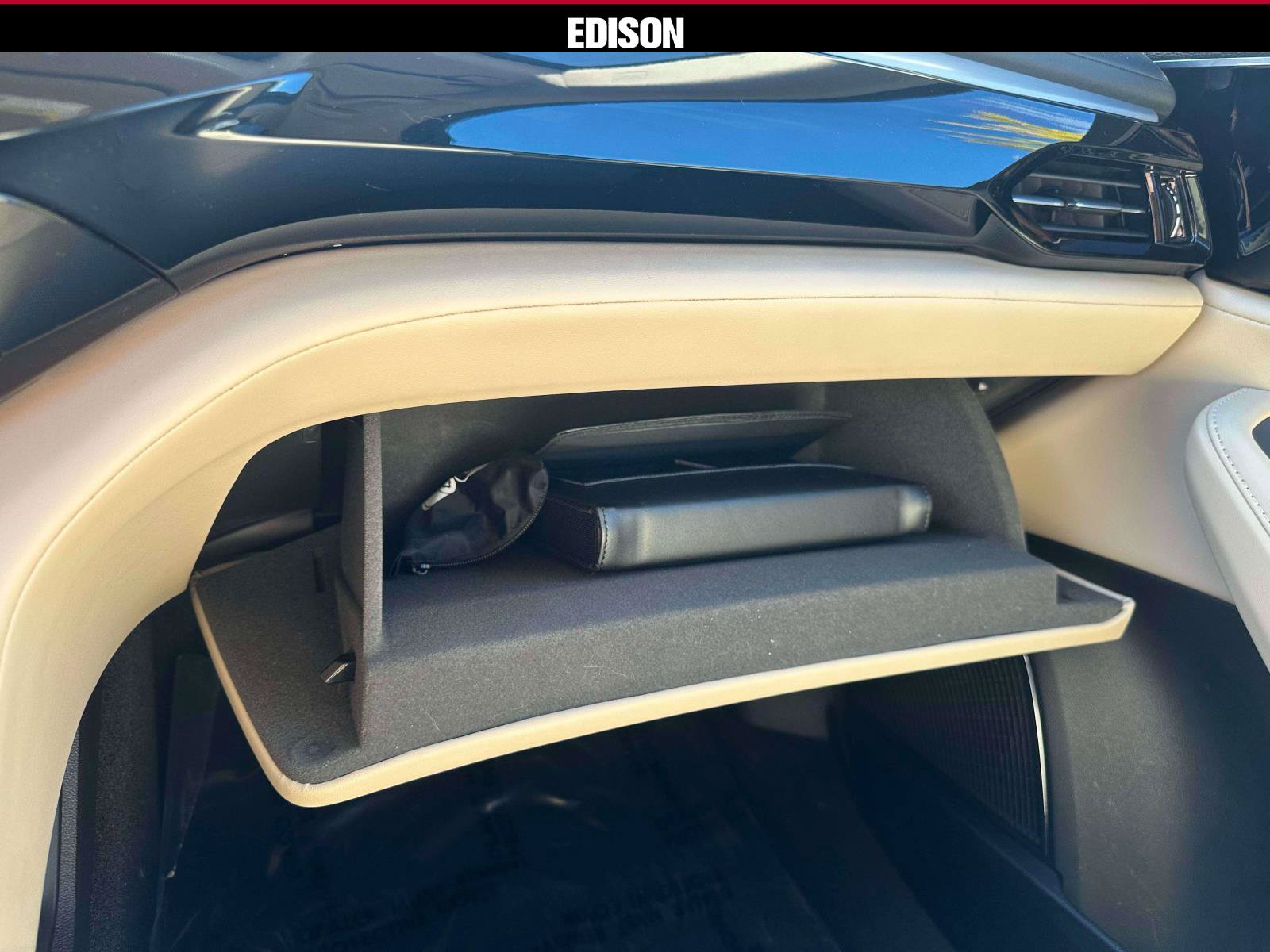 Used 2022 Acura MDX w/ Technology Package AWD/4WD image 35