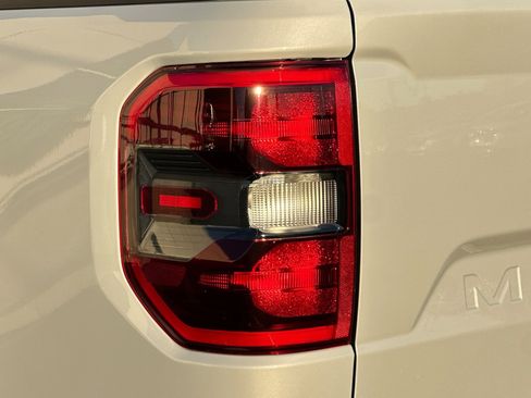 New 2026 Ford Maverick Lobo image 24