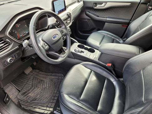 Used 2020 Ford Escape SEL image 16