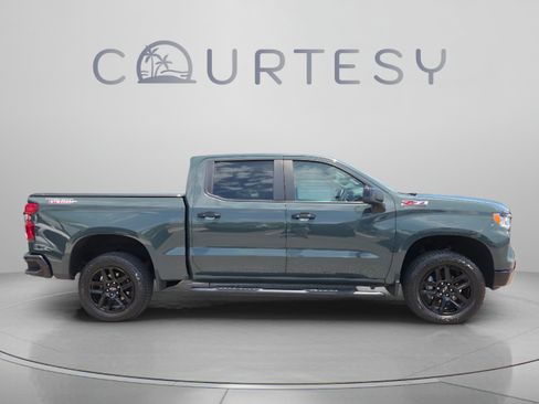 Used 2025 Chevrolet Silverado 1500 LT Trail Boss w/ Convenience Package II AWD/4WD image 6