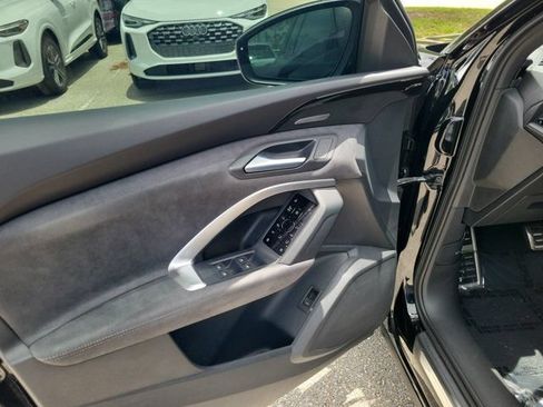 Certified 2025 Audi SQ5 Premium Plus AWD/4WD image 18