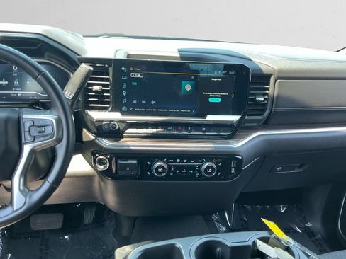 Used 2025 Chevrolet Silverado 1500 LT AWD/4WD image 11