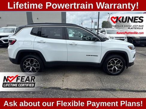 Used 2026 Jeep Compass Limited AWD/4WD image 12