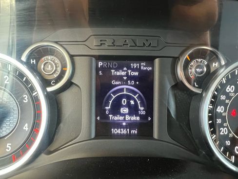 Used 2021 RAM 3500 Tradesman w/ Chrome Appearance Group image 25