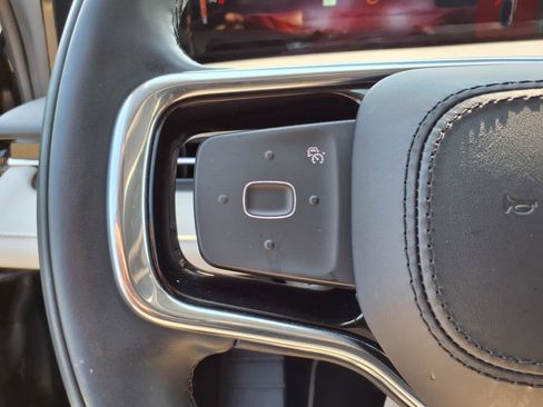 Used 2025 Lincoln Nautilus Premier image 18