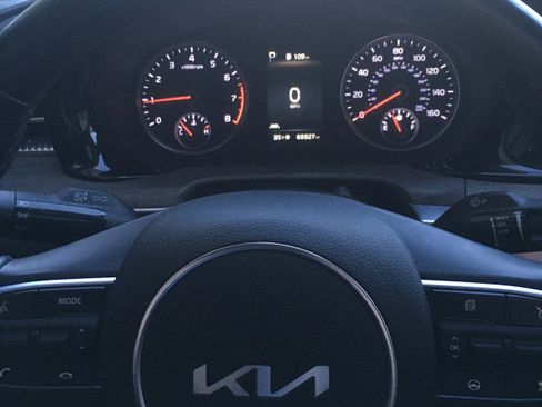 Used 2022 Kia K5 EX w/ EX Premium Package image 11