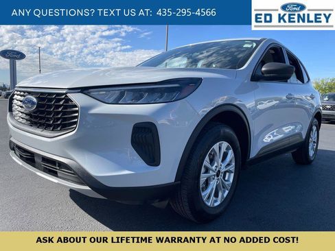Used 2025 Ford Escape Active AWD/4WD image 1