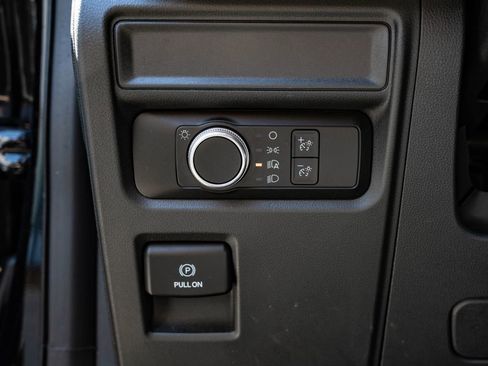Used 2022 Ford Expedition XLT AWD/4WD image 39