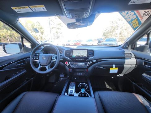 New 2026 Honda Ridgeline Black Edition image 13
