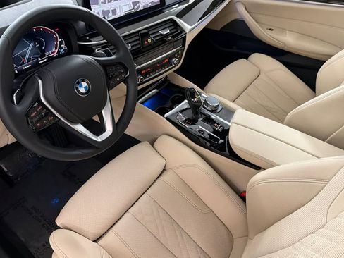 Used 2023 BMW 530e 530e w/ Executive Package image 11