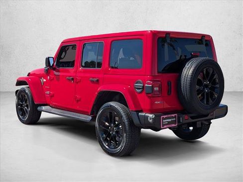 Used 2021 Jeep Wrangler Unlimited Sahara AWD/4WD image 8