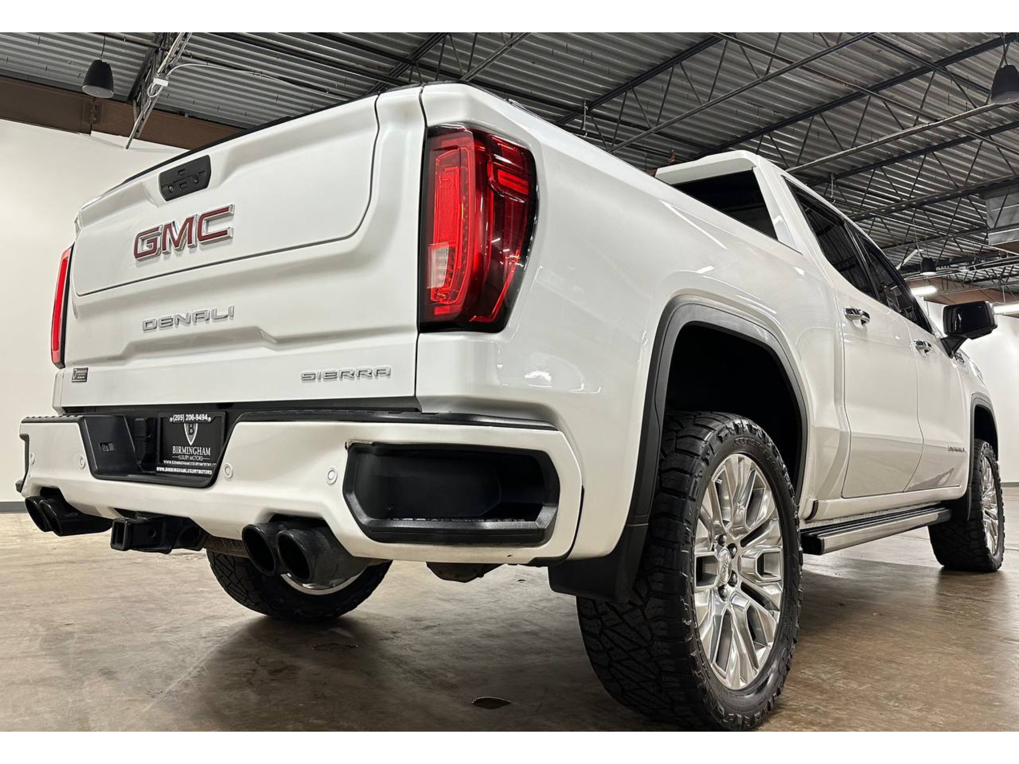 Used 2020 GMC Sierra 1500 Denali w/ Denali Ultimate Package AWD/4WD image 13
