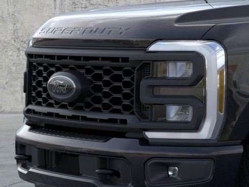 New 2025 Ford F350 Lariat w/ Lariat Ultimate Package image 17