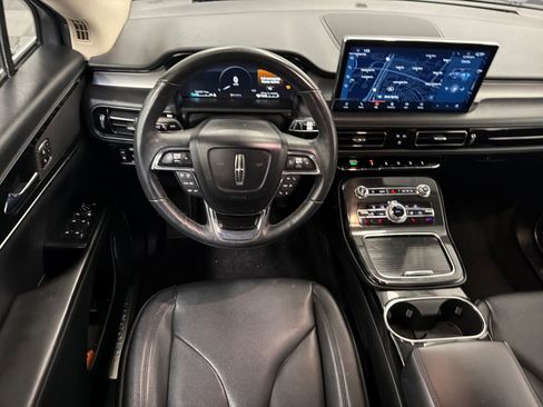 Used 2023 Lincoln Nautilus FWD w/ Premium Package image 20