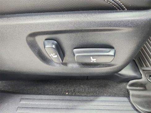 Used 2020 Toyota 4Runner Nightshade image 39