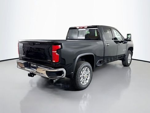 New 2025 Chevrolet Silverado 2500 LTZ w/ LTZ Convenience Package AWD/4WD image 7