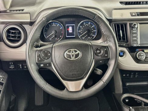 Used 2017 Toyota RAV4 Platinum FWD image 18