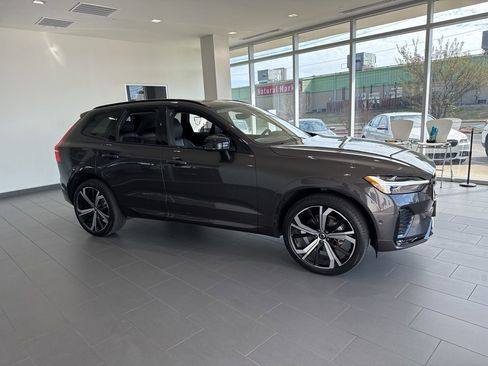 Used 2024 Volvo XC60 B5 Ultimate w/ Protection Package Premier image 1