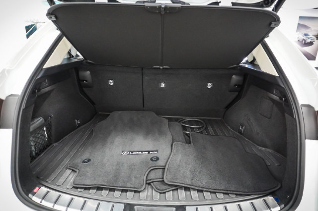 Certified 2025 Lexus NX 450h+ AWD w/ Accessory Package (2T) image 23