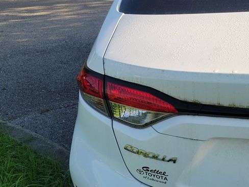 Used 2023 Toyota Corolla LE FWD image 18