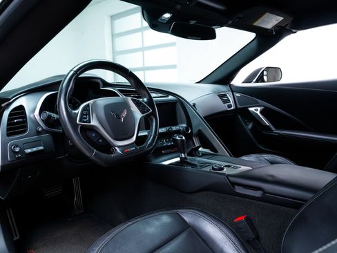 Used 2019 Chevrolet Corvette Z06 RWD image 16
