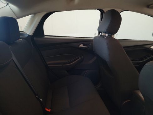 Used 2017 Ford Focus SE FWD image 19