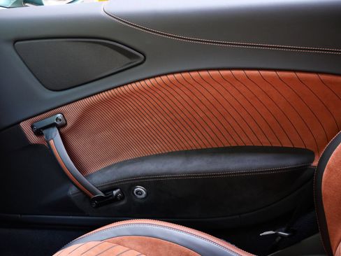 Used 2023 Maserati MC20 Coupe RWD image 23