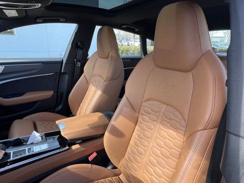 Used 2025 Audi RS 7 Performance w/ Matte Carbon Package image 16