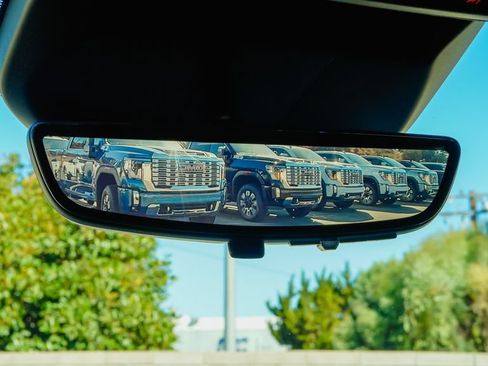 Used 2021 Cadillac Escalade Sport Platinum AWD/4WD image 24