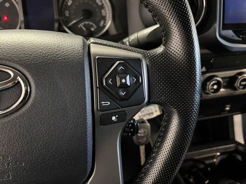 Used 2016 Toyota Tacoma SR5 image 23