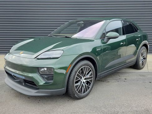 Certified 2025 Porsche Macan Electric image 1