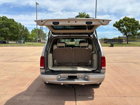 Used 2005 Cadillac Escalade 2WD image 29