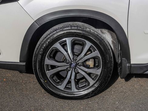 Used 2023 Subaru Forester Limited image 12