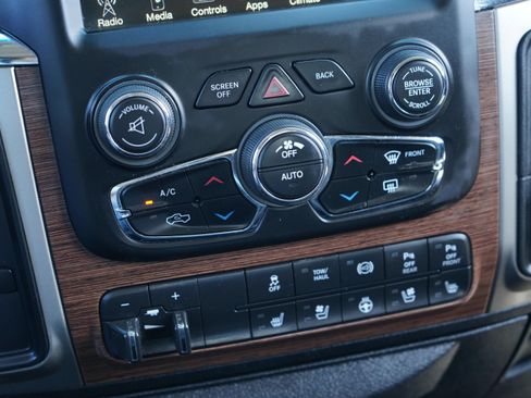 Used 2017 RAM 2500 Laramie AWD/4WD image 13