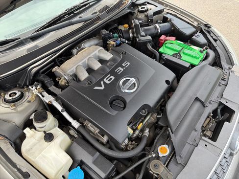 Used 2005 Nissan Altima 3.5 SE image 15