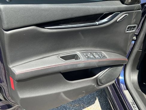 Used 2020 Maserati Ghibli S RWD image 7