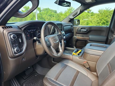 Certified 2022 GMC Sierra 1500 Denali w/ Denali Premium Package AWD/4WD image 16
