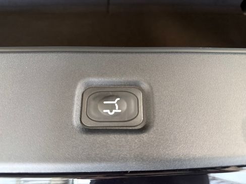 New 2027 Ford Expedition Platinum w/ Stealth Appearance Package AWD/4WD image 11