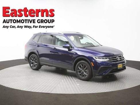 Used 2023 Volkswagen Tiguan SE AWD/4WD image 48