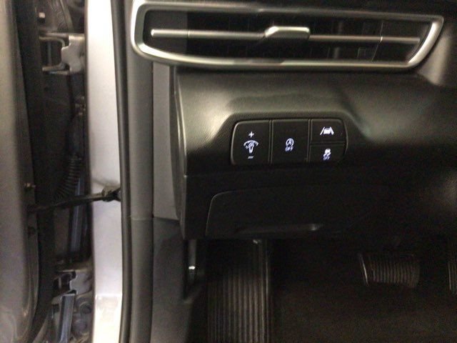 Used 2023 Hyundai Elantra SE FWD image 19