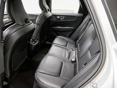 Certified 2023 Volvo XC60 B5 Ultimate image 22