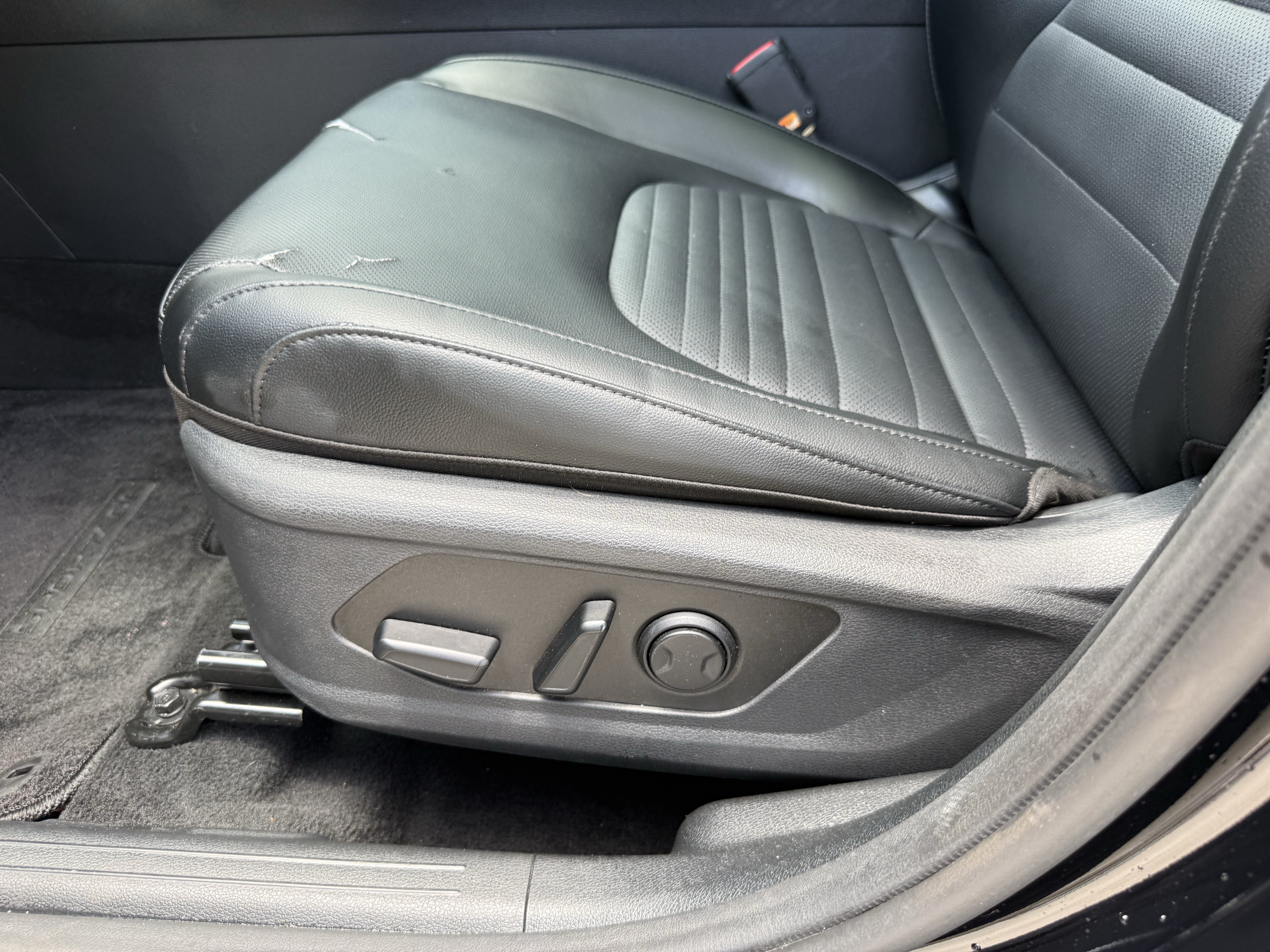 Used 2023 Kia Sportage SX FWD image 30