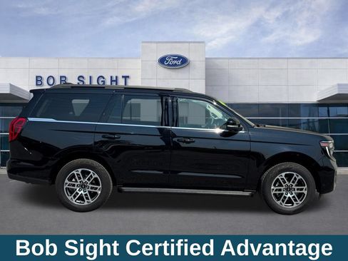 Used 2025 Ford Expedition Active AWD/4WD image 4