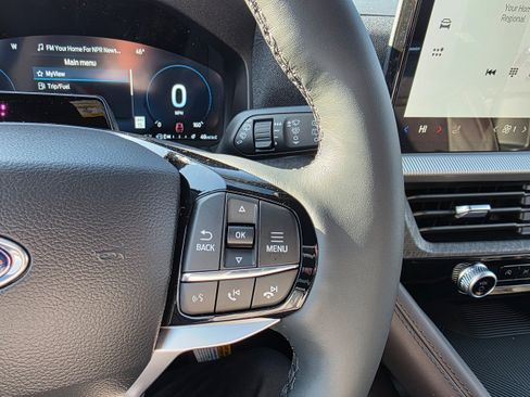 New 2026 Ford Explorer Platinum w/ LUX Leather Package image 17