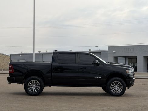 Used 2024 RAM 1500 Laramie AWD/4WD image 3